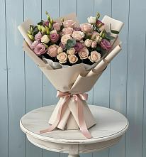 Букет цветов из:  Розы и Лизиантусы в Бороздиновской