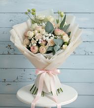 Букет цветов из:  Розы и Лизиантусы в Бороздиновской