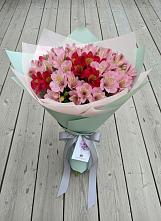 Букет цветов из:  Альстромерии #REPLACE_PRED# Бороздиновской