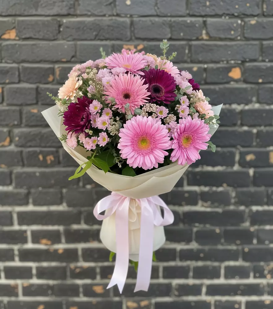 Букет цветов из: Герберы и Хризантемы в Бороздиновской