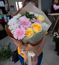 Букет цветов из:  Герберы, Розы и Хризантемы в Бороздиновской