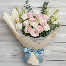 Букет цветов из:  Лизиантусы в Бороздиновской