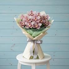 Букет цветов из:  Орхидеи и Розы в Бороздиновской