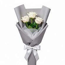 Букет 3 белые розы в Бороздиновской
