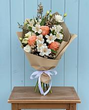 Букет цветов из:  Альстромерии, Лизиантусы, Розы и Хризантемы #REPLACE_PRED# Бороздиновской