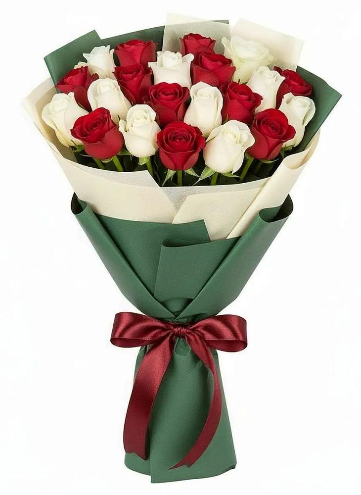 Букет Микс из красных и белых роз в Бороздиновской
