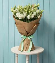 Букет цветов из:  Лизиантусы #REPLACE_PRED# Бороздиновской