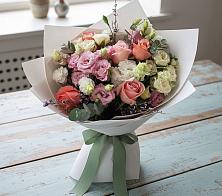 Букет цветов из:  Розы, Лизиантусы и Гвоздики #REPLACE_PRED# Бороздиновской