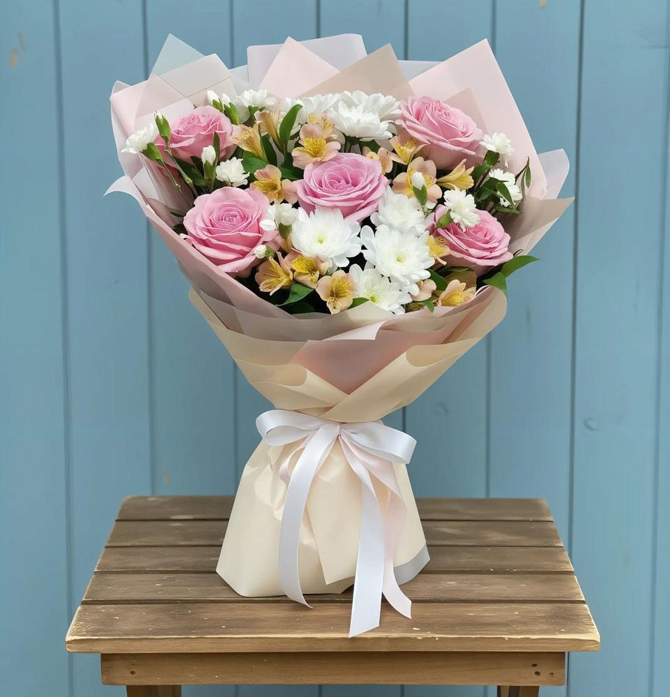 Букет цветов из: Гвоздики, Орхидеи и Розы в Бороздиновской