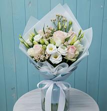 Букет цветов из:  Розы и Лизиантусы #REPLACE_PRED# Бороздиновской