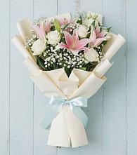 Букет цветов из:  Лилии в Бороздиновской