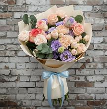 Букет цветов из:  Розы, Лизиантусы и Гвоздики #REPLACE_PRED# Бороздиновской