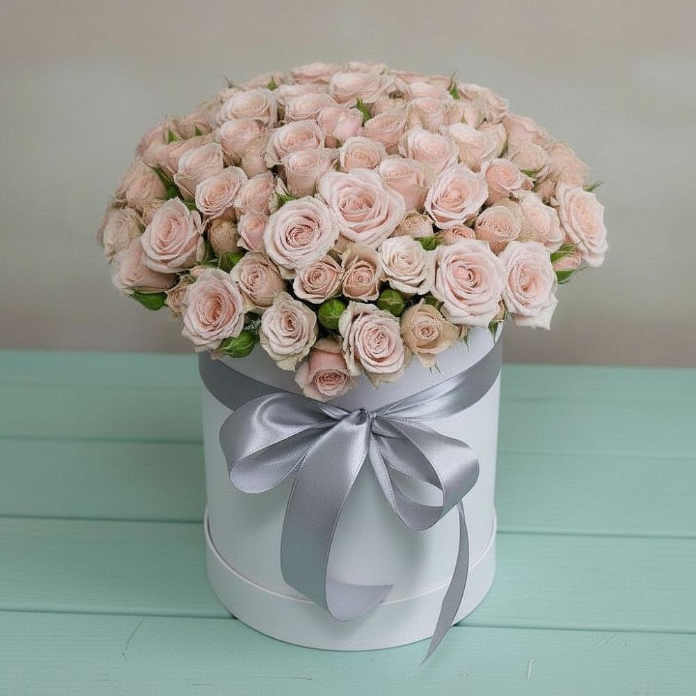 Цветочная композиция из Розы в шляпной коробке в Бороздиновской